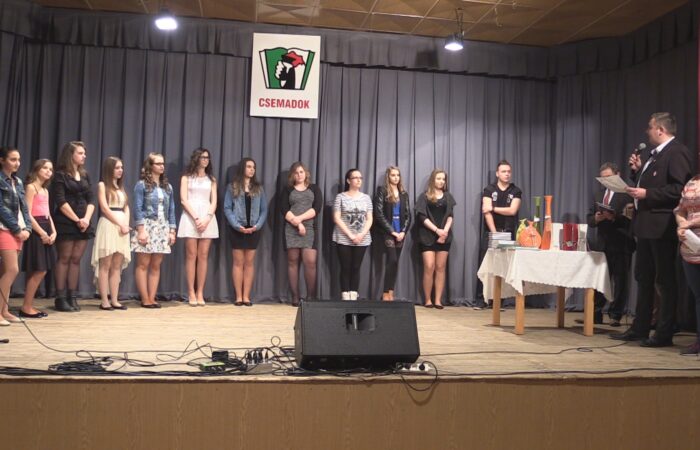 Az-ev-hangja-2015-04-11