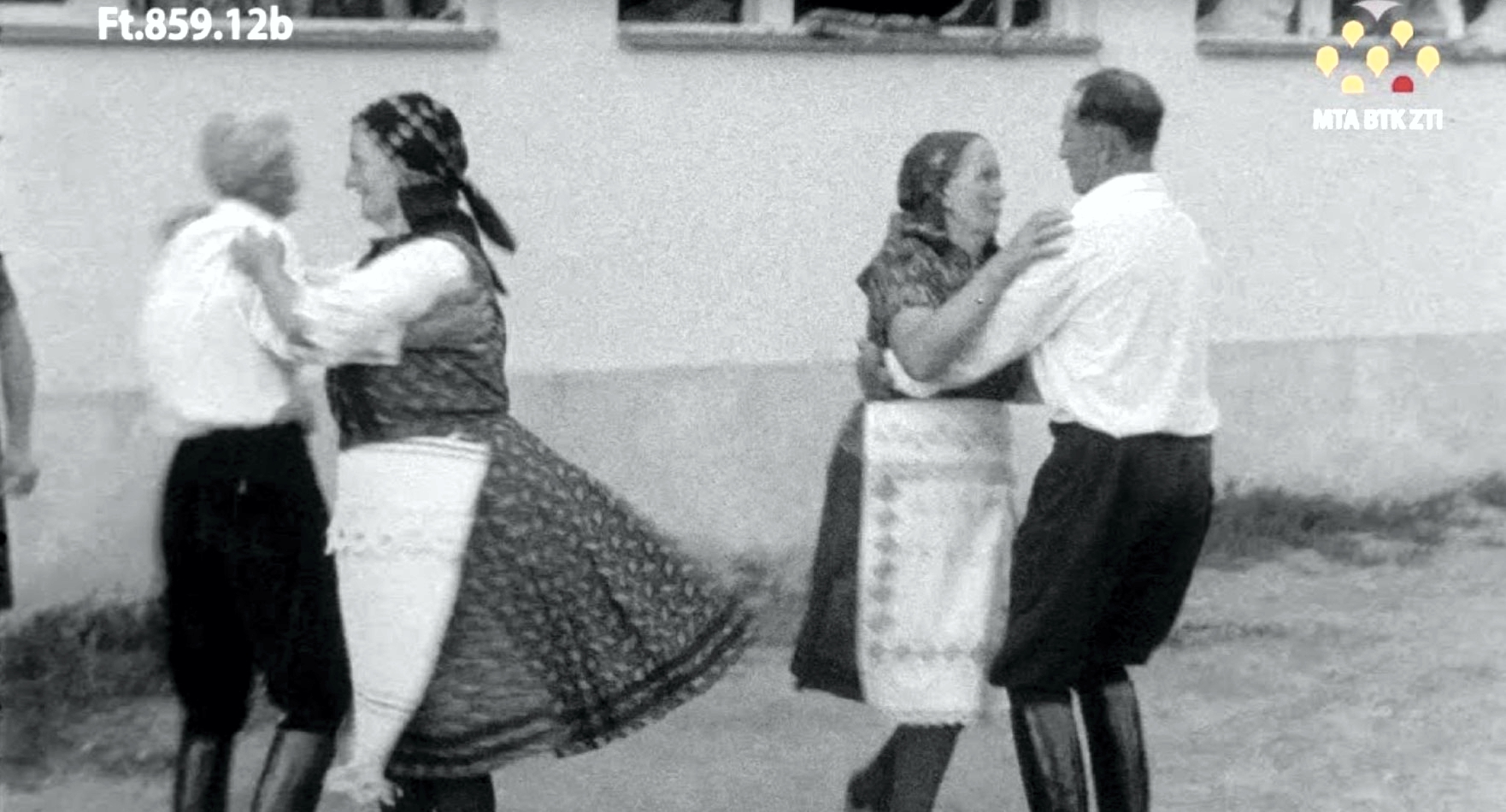 peterfala-csardas-859-12b